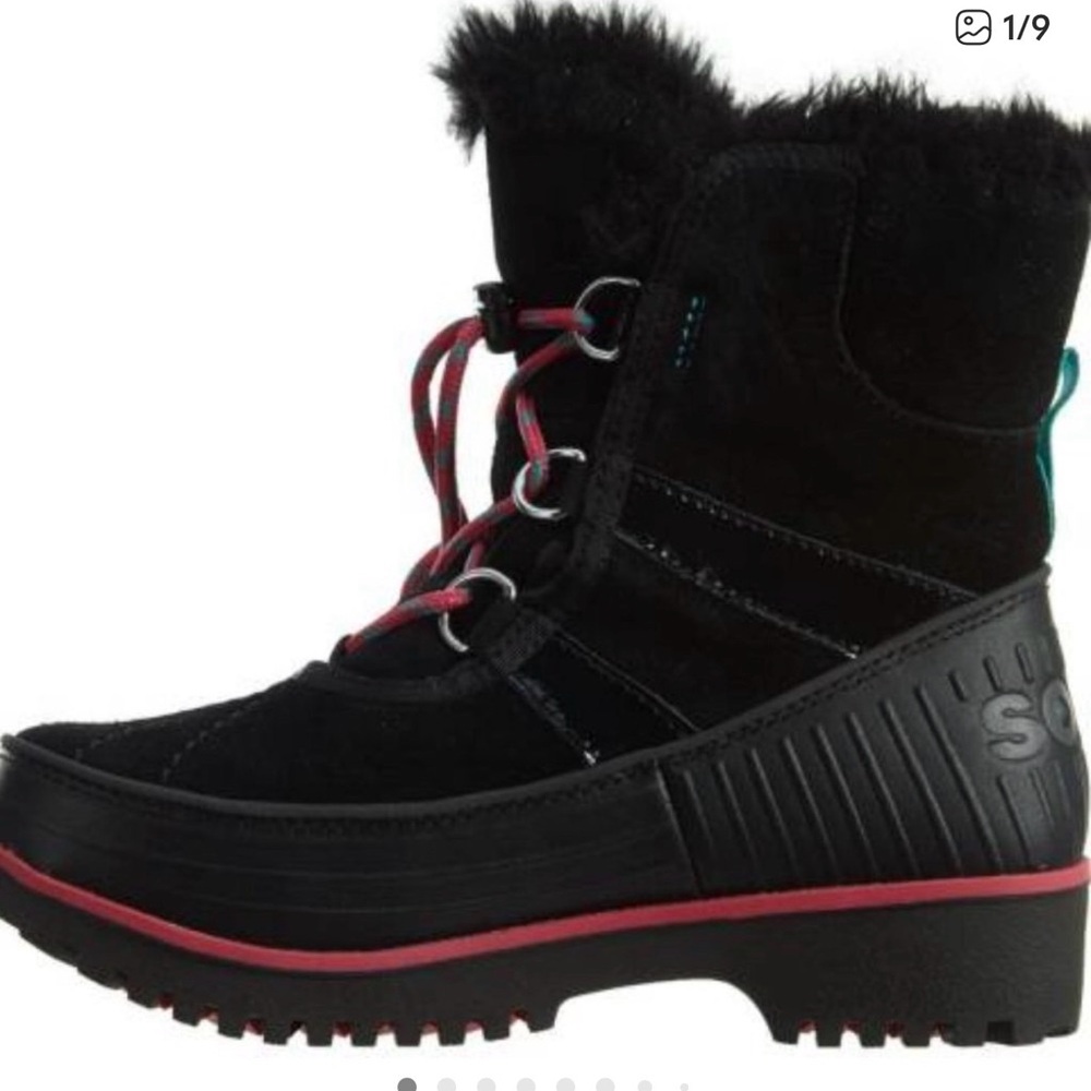 Sorel Black Winter Ankle Boot with Pink Trim and Laces